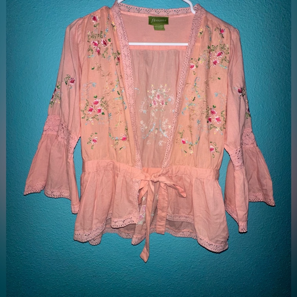 Floral Embroidered Women's Blouse